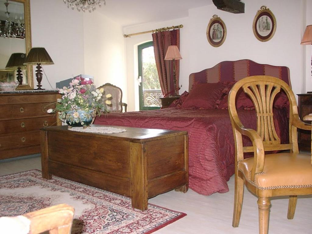 Au Fond De La Cour Bed & Breakfast Veyre-Monton Cameră foto